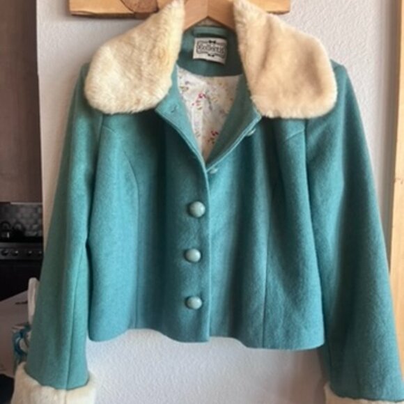 Vintage-Inspired Teal Wool Cropped Jacket with Faux Fur Trim – Collectif Retro S - Picture 4 of 5